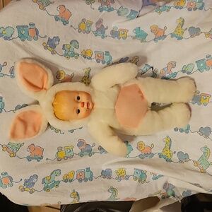 Vintage Madam Alexander Hug Me Bunny